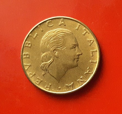 200 lire 1977 - errore, linea
